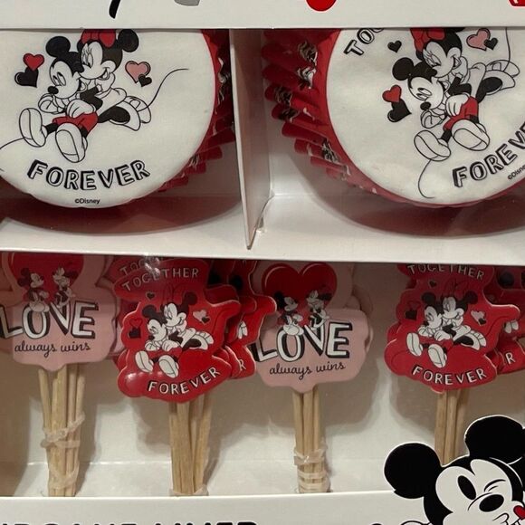 Disney Mickey & Minnie Cupcake Liners & Toppers set of 48 and Cupcake stand NWT - Picture 6 of 6
